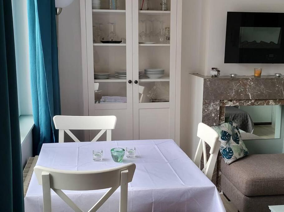 Cosy Anderlecht Apartment